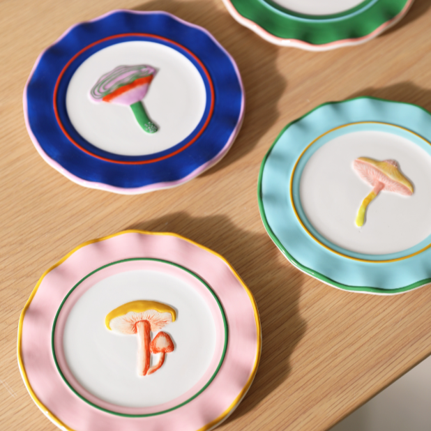 Plate magic mushroom set of 4