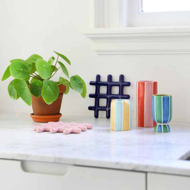 Trivet grid blue